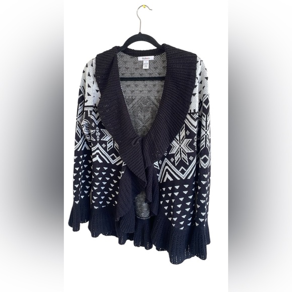 Style & Co Black and white Aztec print cardigan with ruffle hem and tie front - Picture 3 of 6